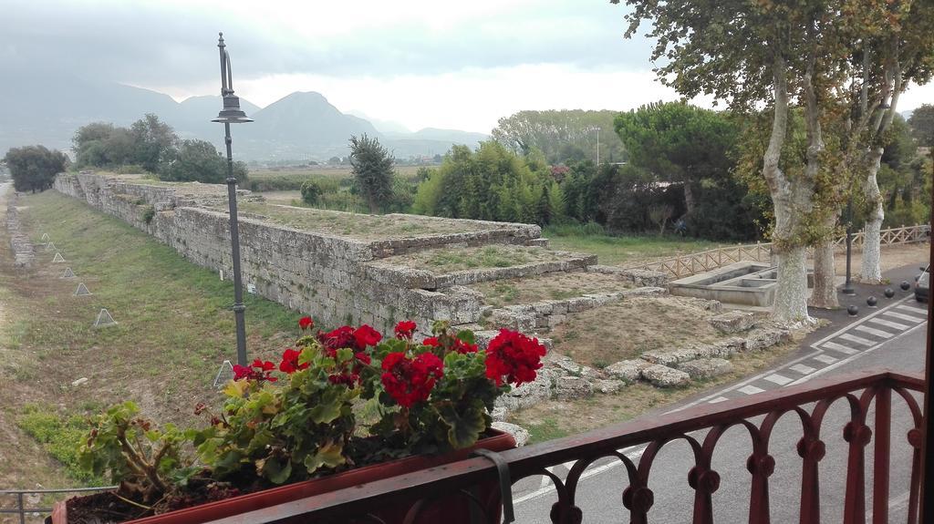 Porta Aurea Hotel Paestum Buitenkant foto